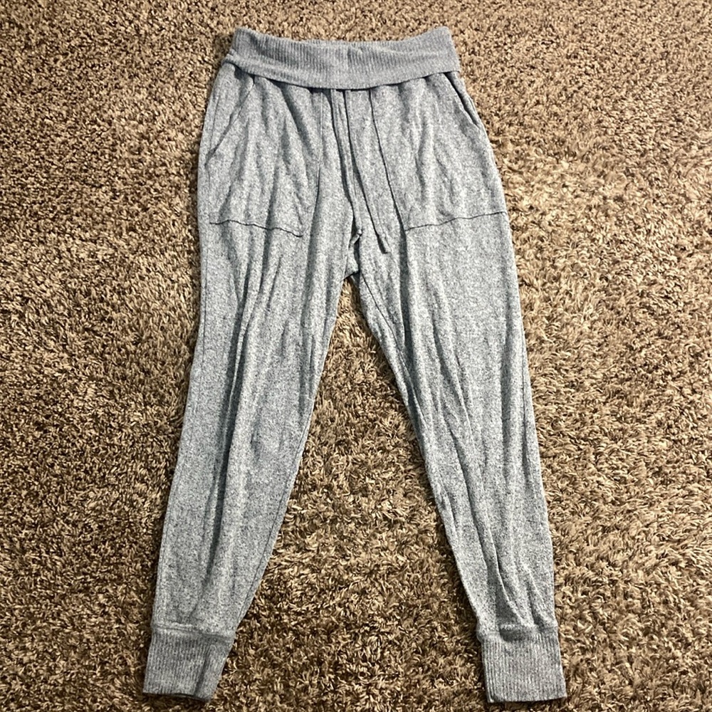Aerie grey knit joggers